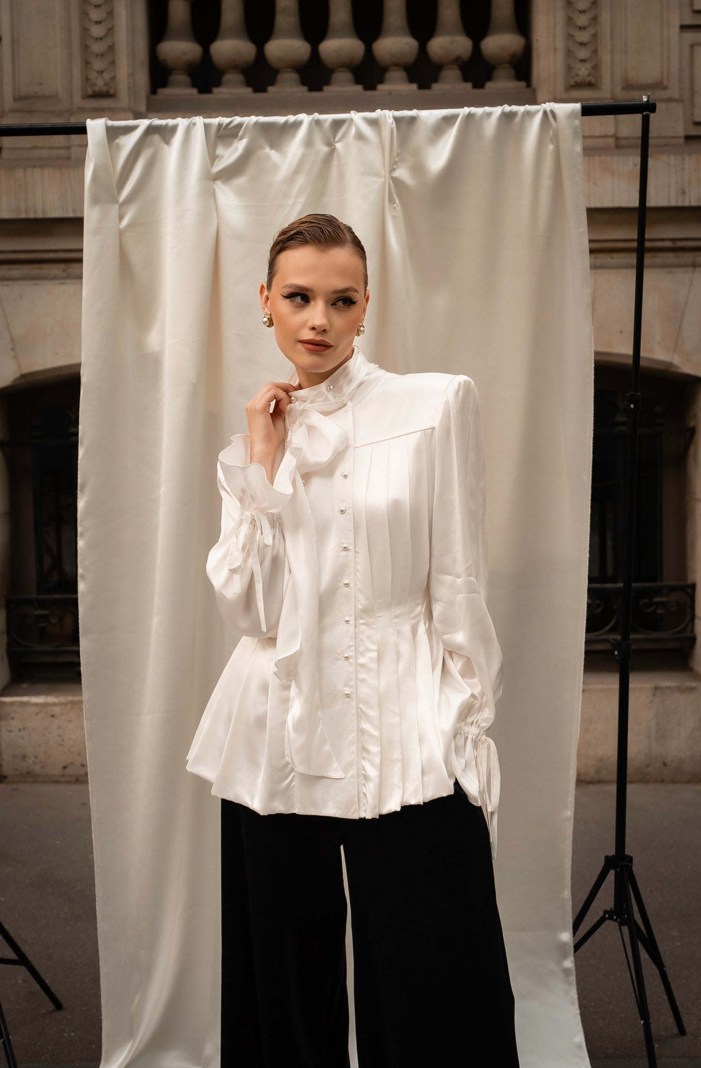 « White swan » blouse