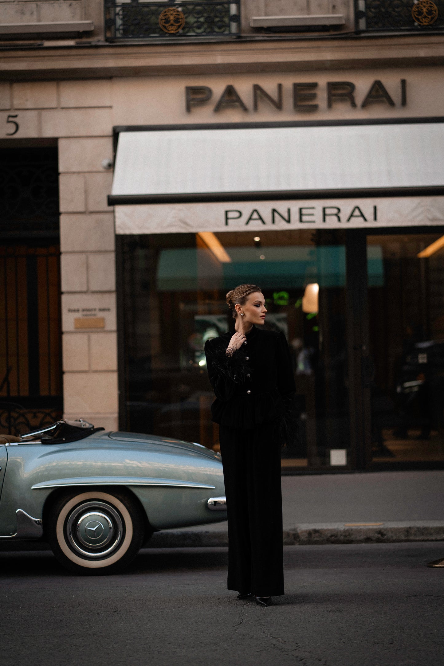 Velvet suit black “L’impératrice”