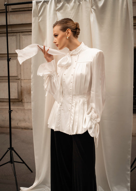 « White swan » blouse