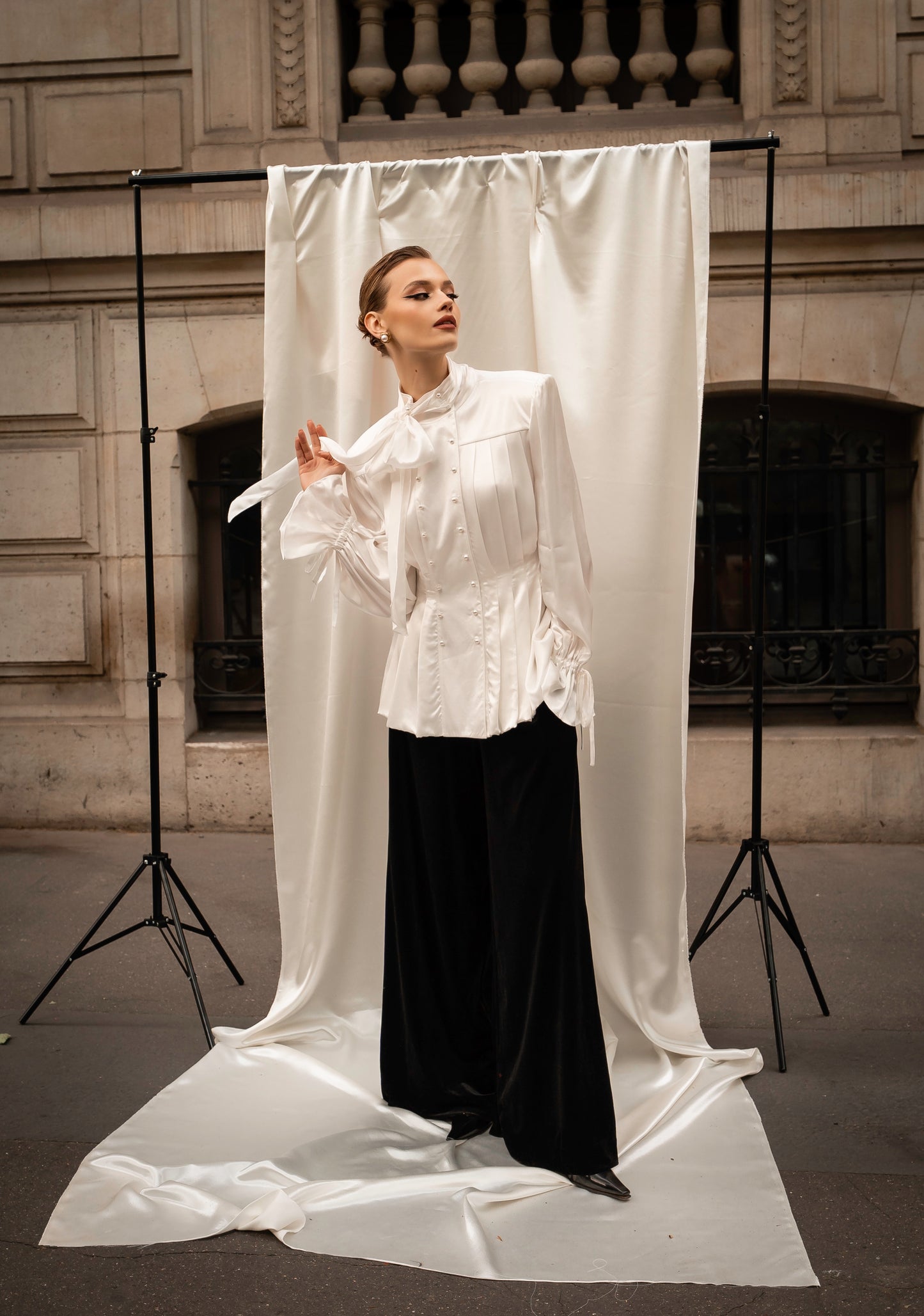 « White swan » blouse