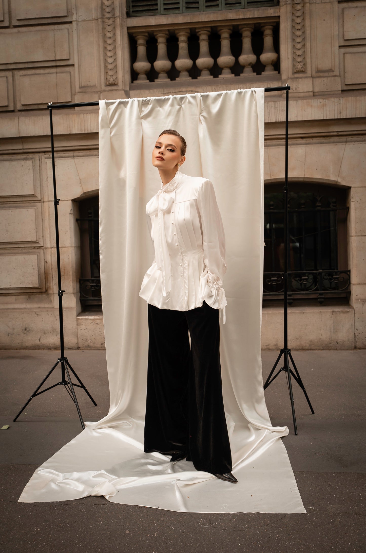 « White swan » blouse