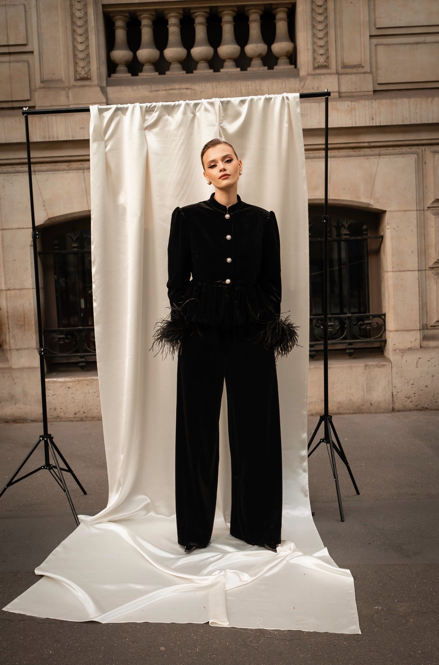 Velvet suit black “L’impératrice”